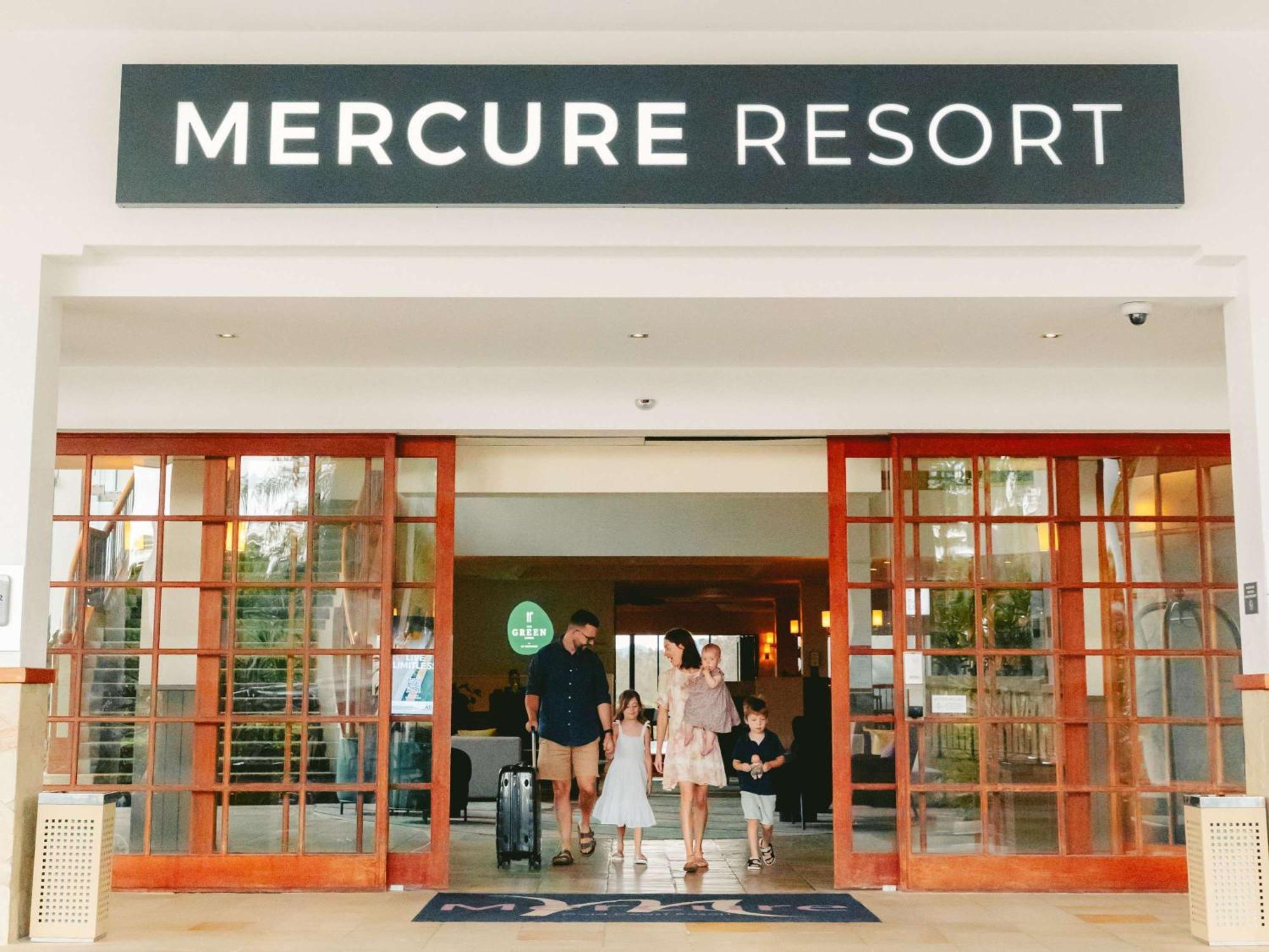 Mercure Gold Coast Resort Экстерьер фото